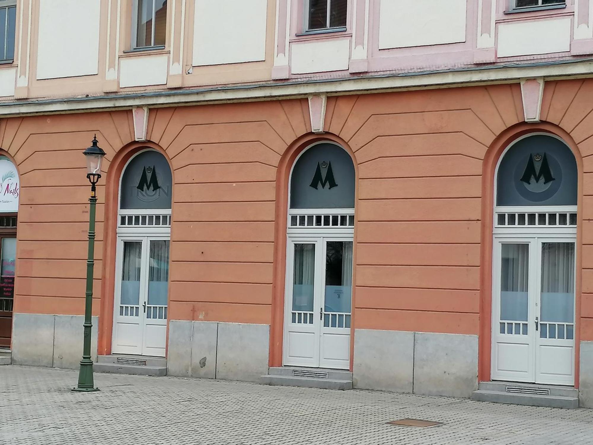 Mohacs Korona Apartman エクステリア 写真